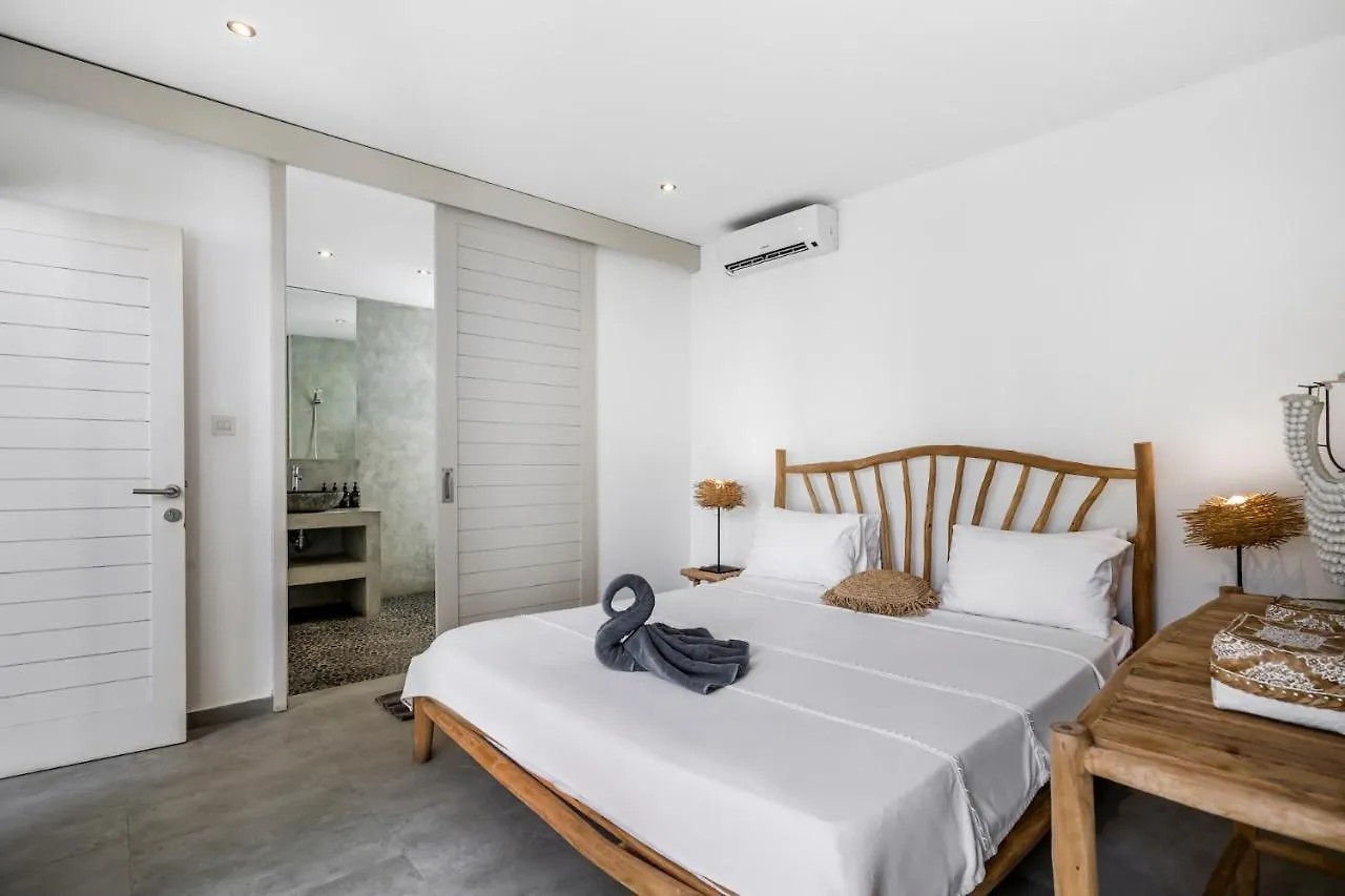 Villa Nakal By Alfred In Bali Seminyak 0*,